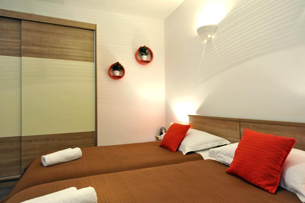 Rooms & Apartments 72 زادار المظهر الخارجي الصورة