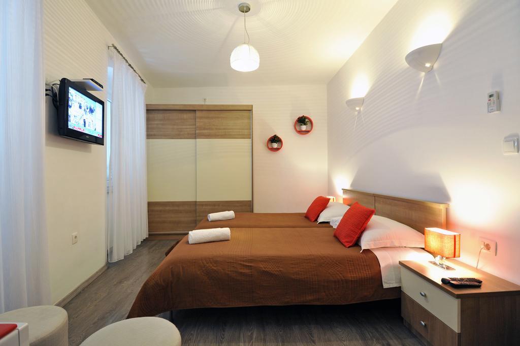 Rooms & Apartments 72 زادار المظهر الخارجي الصورة