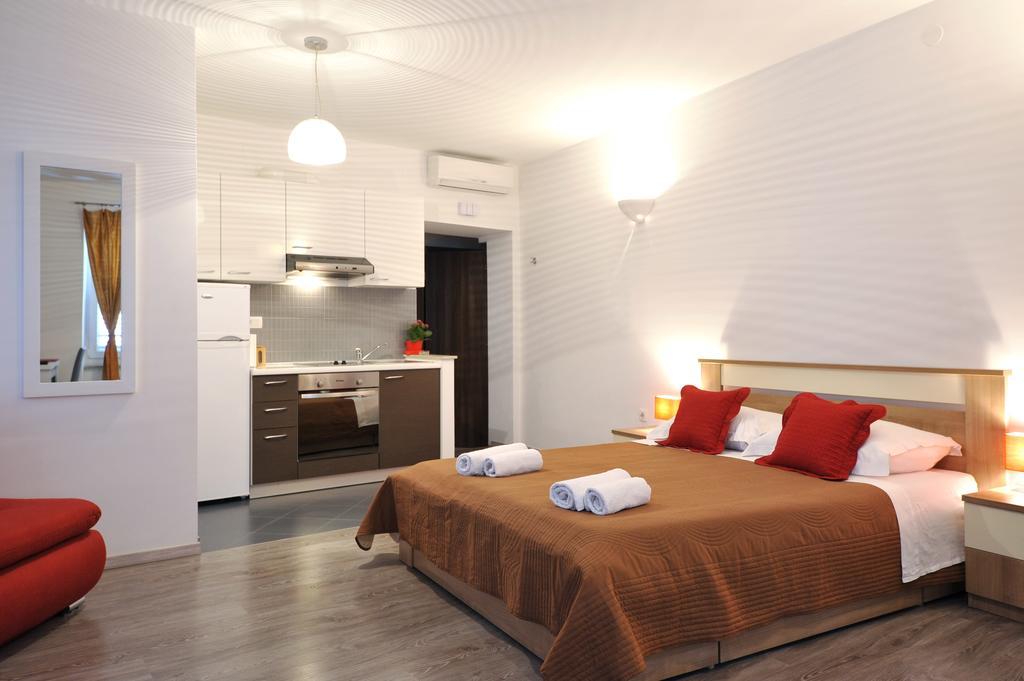 Rooms & Apartments 72 زادار المظهر الخارجي الصورة